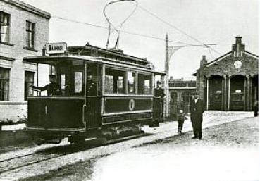 Foto AK Straßenbahn Guben Tw 1 am Depot