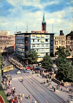 Düsseldorf mit Straßenbahn