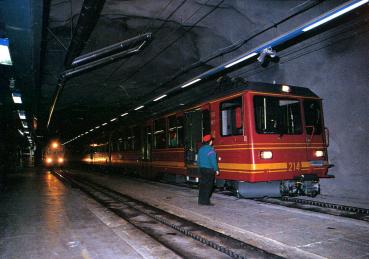 Station Jungfraujoch mit Zug