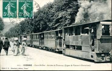 AK Vienne Arrivee du Tramway Ligne Charavines