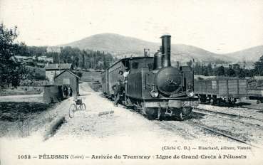 AK Pelussin Loire Arrivee du Tramway Ligne de Grand Croix
