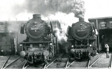 042 145-3 und 044 375-4  BW Rheine 1974