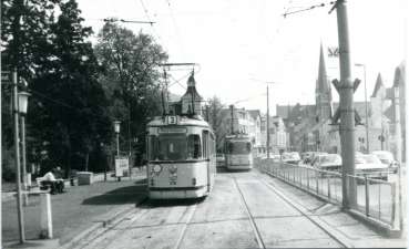 Straßenbahn Bonn TW 319 in Mehlem Ort